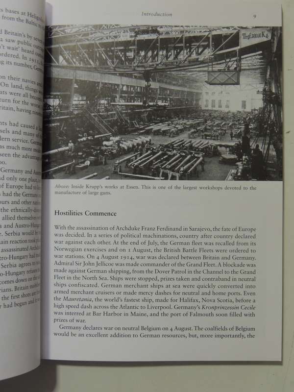 The First World War In Photographs: 1914 Over By Christmas- John Christopher & Campbell McCutcheon