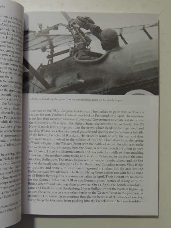 The First World War In Photographs: 1917 Mud And Tanks - John Christopher & Campbell McCutcheon