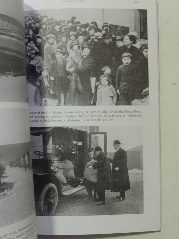 The First World War In Photographs: 1916 A War Of Attrition - John Christopher & Campbell McCutcheon