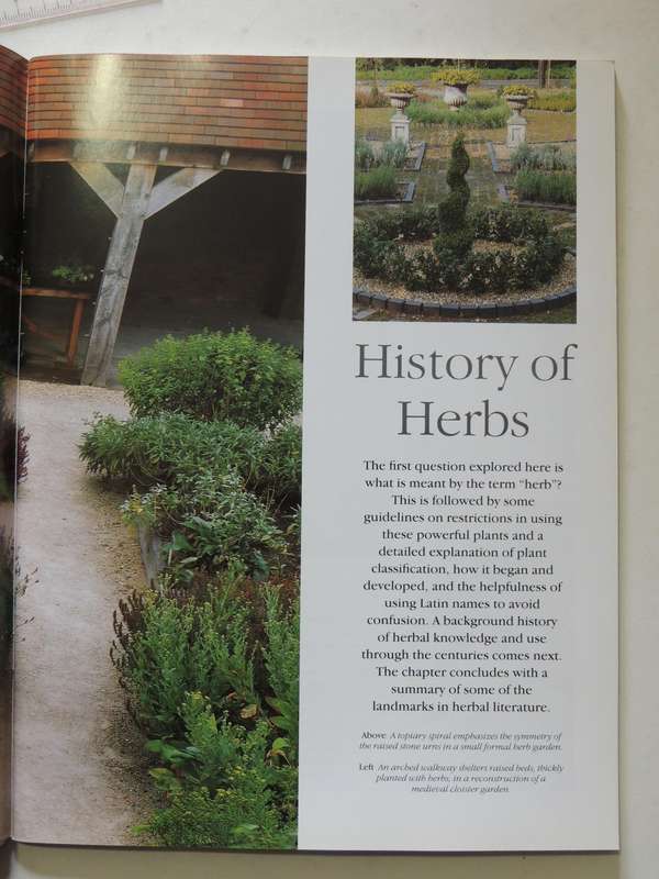 Growing Herbs: A Practical Guide To Designing, Planting And Growing - Jessica Houdret