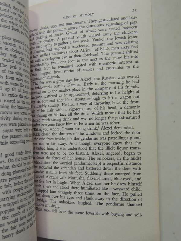 Mist Of Memory: An Autobiography - Bernard Sachs