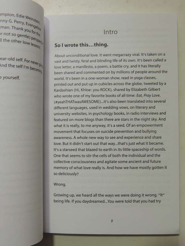 Dear Human: A Manifesto Of Love, Invitation And Invocation To Humanity - Courtney Walsh