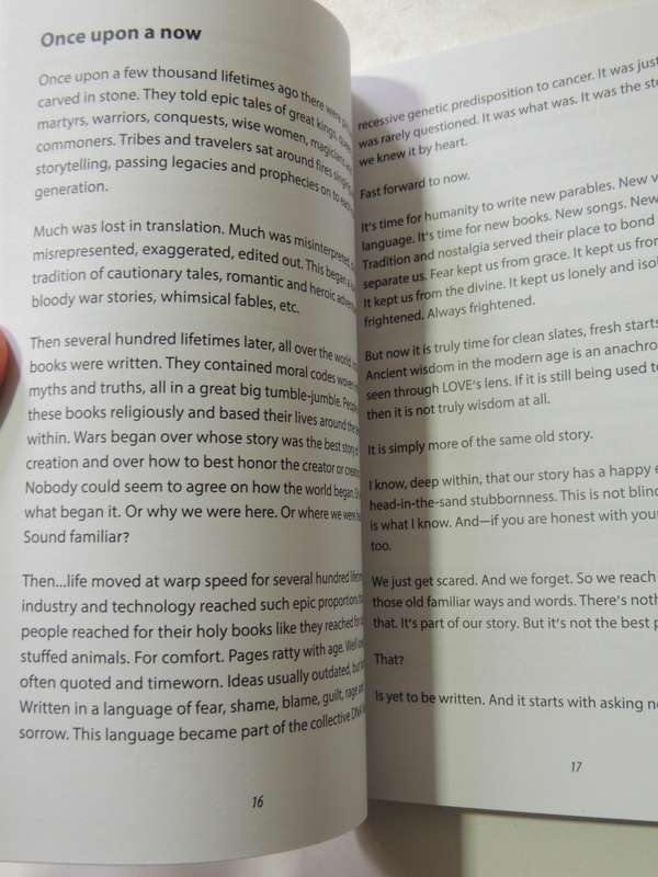 Dear Human: A Manifesto Of Love, Invitation And Invocation To Humanity - Courtney Walsh