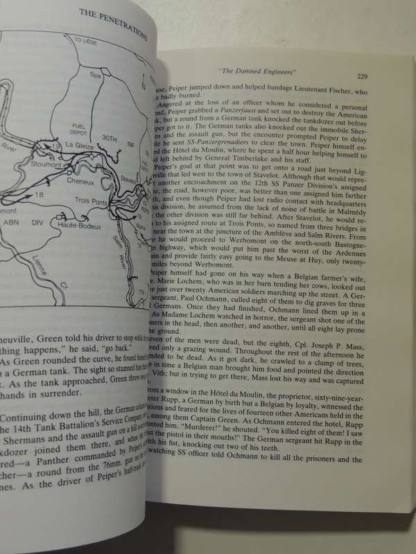 The Battle Of The Bulge: The Definitive Account - Charles B. MacDonald