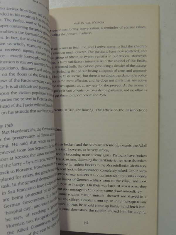 War In Val D'Orcia: An Italian War Diary, 1943-1944 - Iris Origo