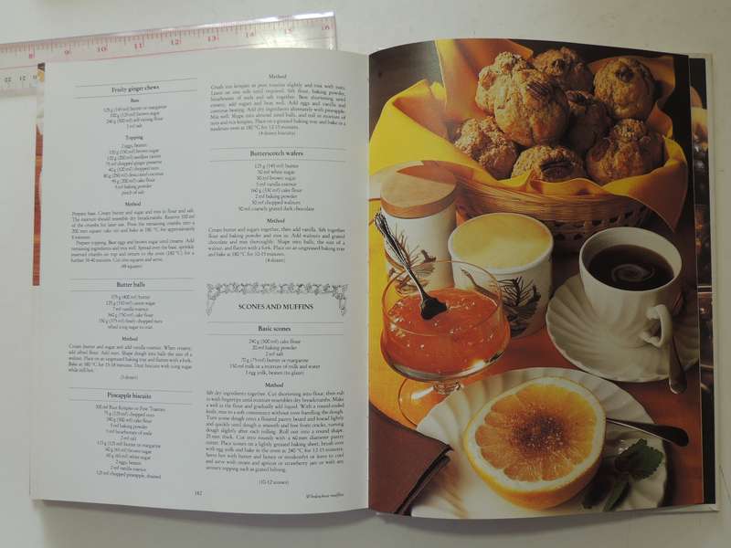 All Colour South African Cookbook - Sannie Smit   7th Impression