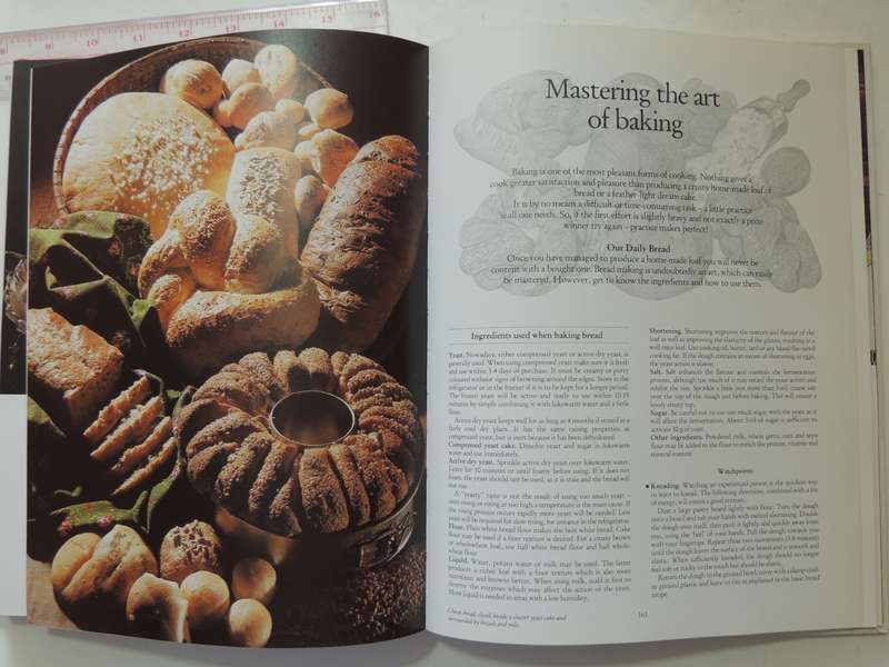 All Colour South African Cookbook - Sannie Smit   7th Impression