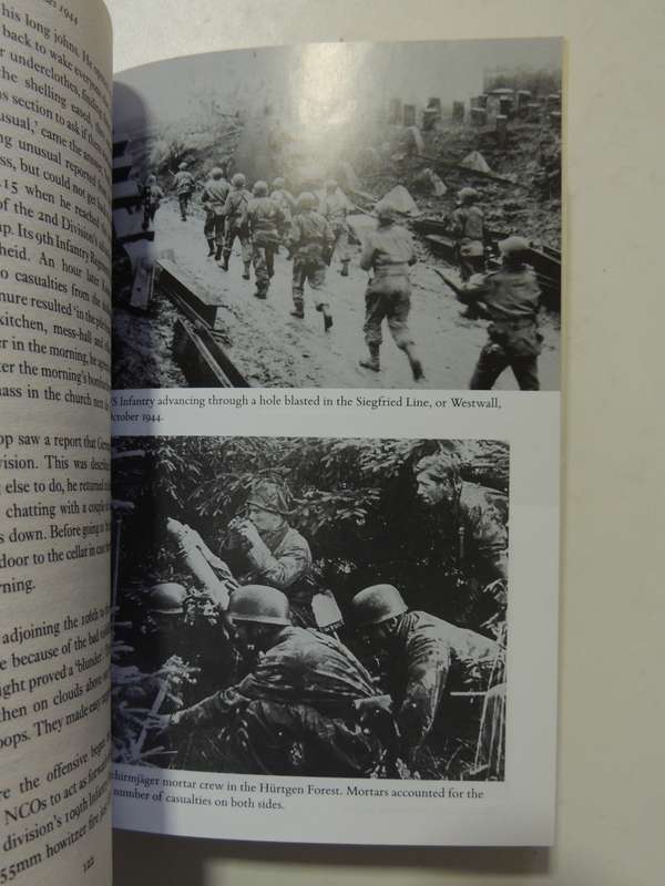 Ardennes 1944: Hitler's Last Gamble - Antony Beevor