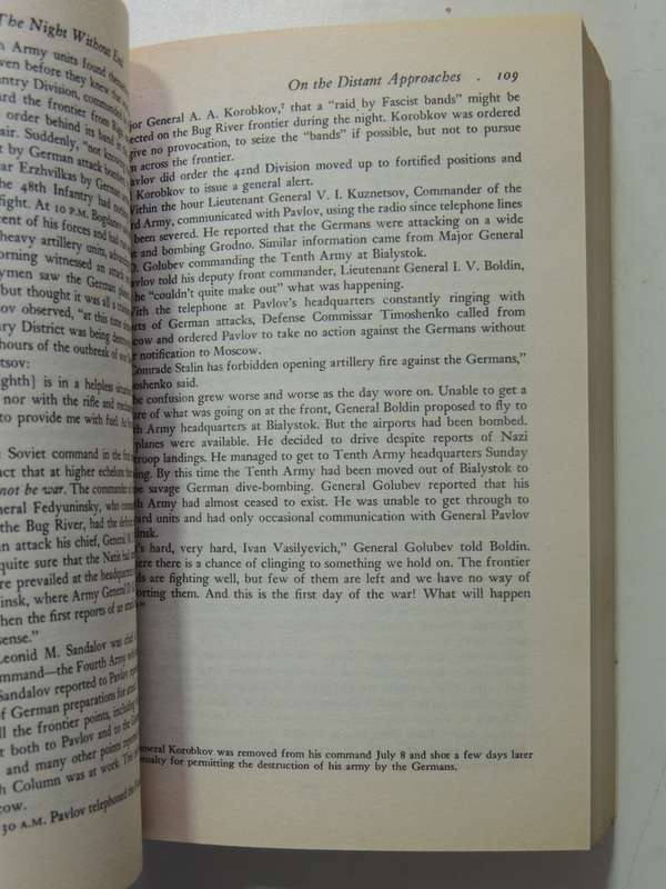 The 900 Days: The Siege Of Leningrad- Harrison E. Salisbury
