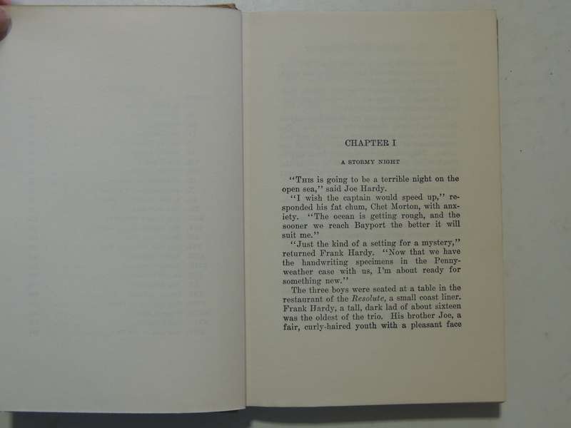 The Hidden Harbor Mystery - Franklin W. Dixon    Circa 1950s