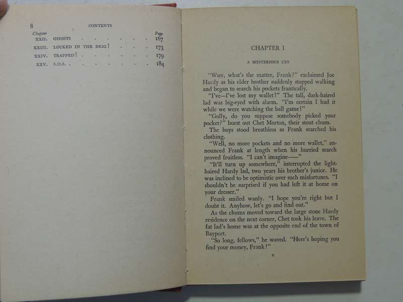 The Twisted Claw - Franklin W. Dixon     Circa 1950s English Edition