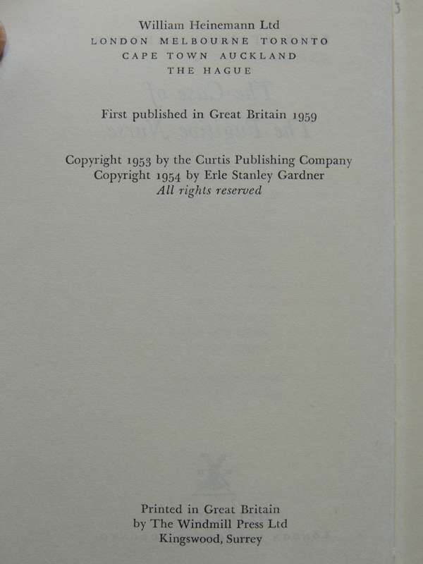 Perry Mason in The Case Of The Fugitive Nurse - Erle Stanley Gardner   First British Ed 1959