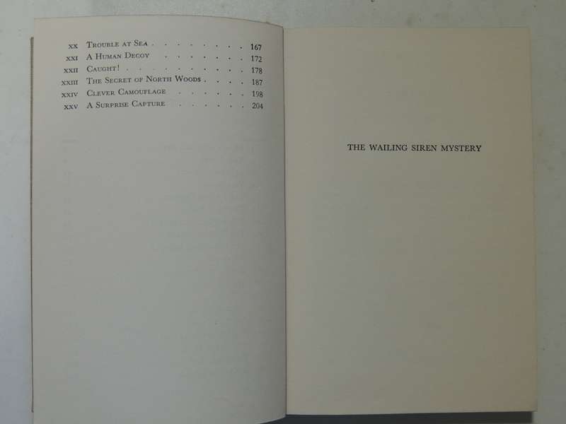 The Wailing Siren Mystery - Franklin W. Dixon   Circa 1950s