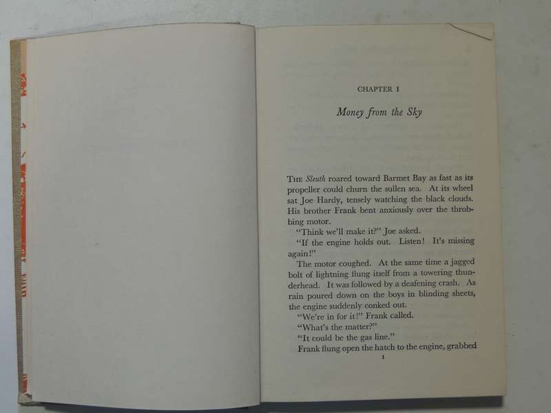 The Wailing Siren Mystery - Franklin W. Dixon   Circa 1950s