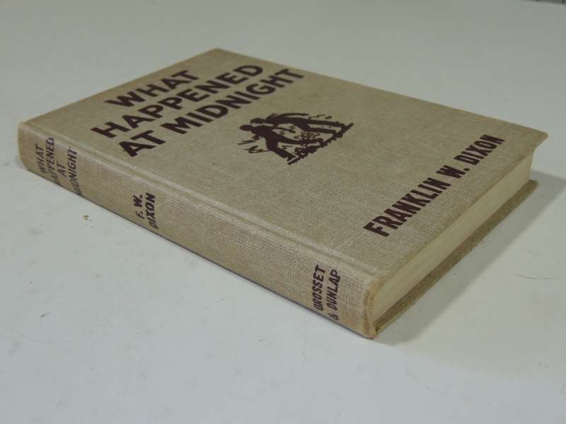What Happened At Midnight -  Franklin W. Dixon    Circa 1950s