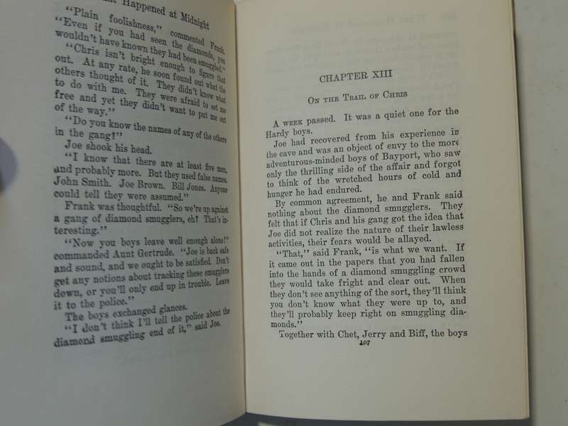 What Happened At Midnight -  Franklin W. Dixon    Circa 1950s