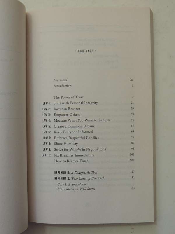 The 10 Laws Of Trust: Building The Bonds That Make A Business Great - Joel Peterson, David A Kaplan