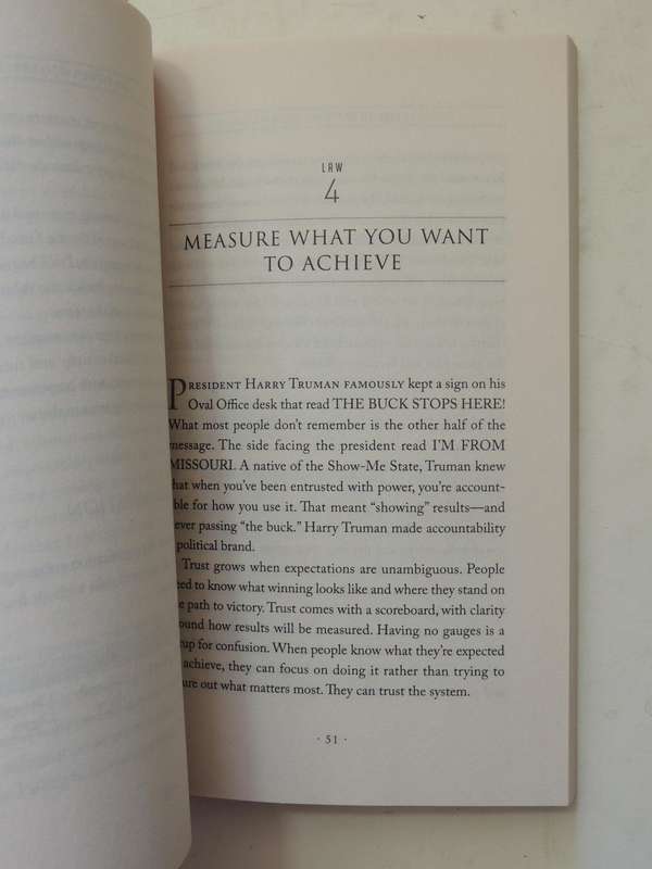 The 10 Laws Of Trust: Building The Bonds That Make A Business Great - Joel Peterson, David A Kaplan