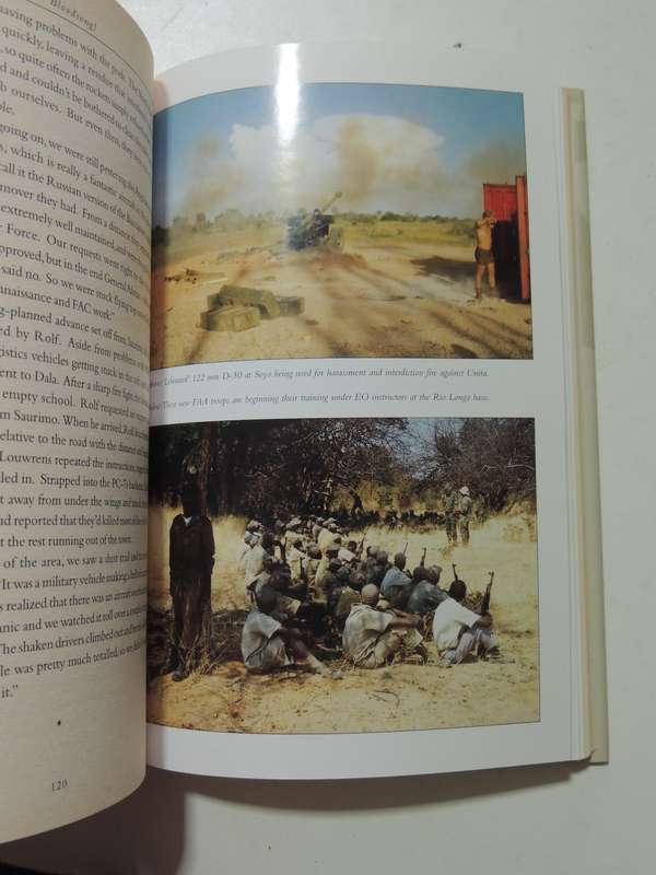 Bloodsong: First Hand Accounts Of  A Modern Private Army In Action Angola 1993-1995 - Jim Hooper