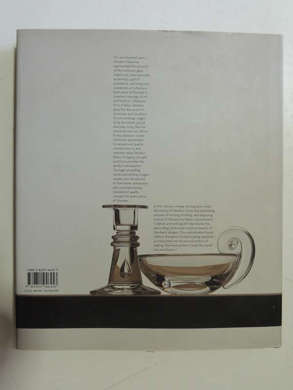 Steuben Design: A Legacy Of Light And Form - M.J. Madigan