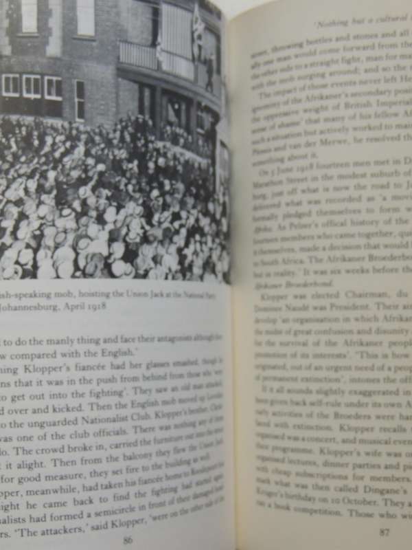 The White Tribe Of Africa: South Africa In Perspective  David Harrison  1st SA Edition  Unexpurgated