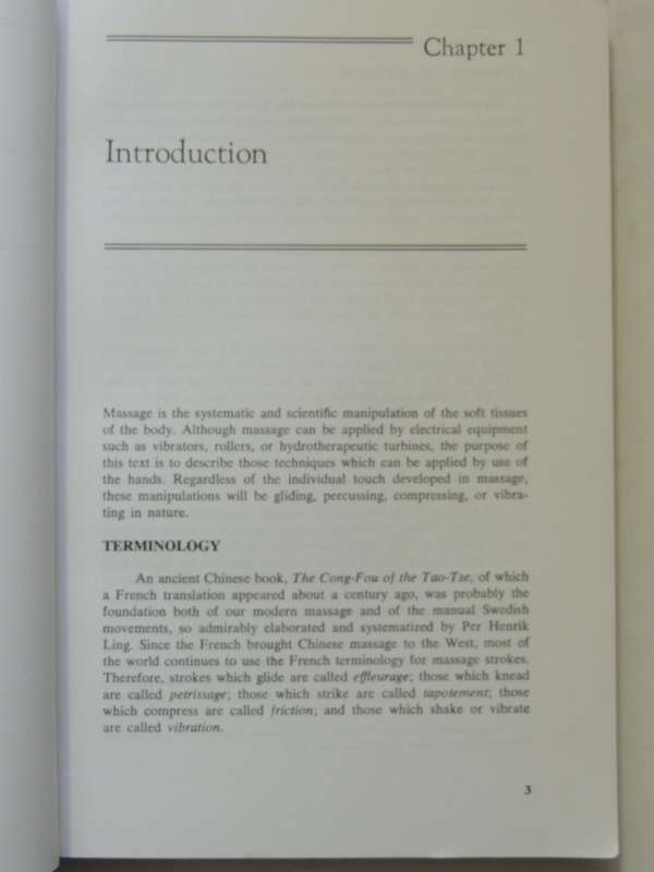 Healing Massage Techniques: A Study Of Eastern And Western Methods - Frances M. Tappan