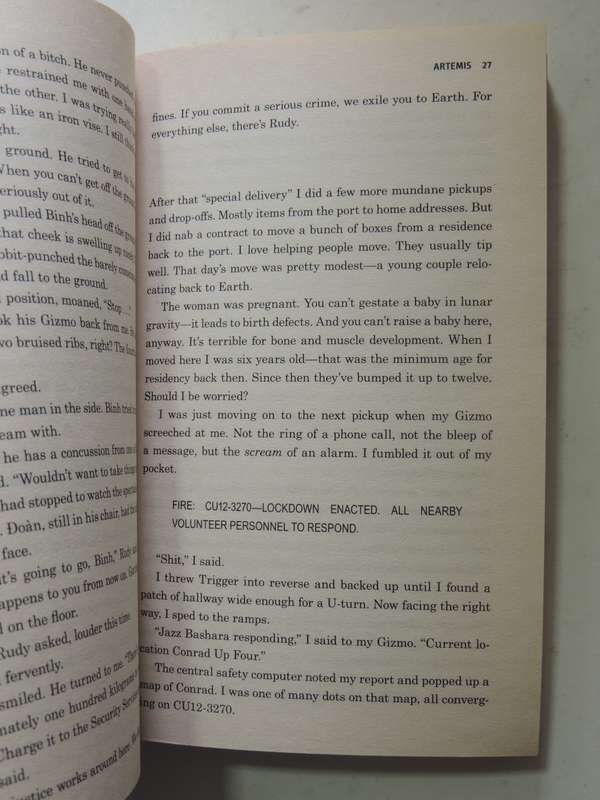 Artemis - Andy Weir
