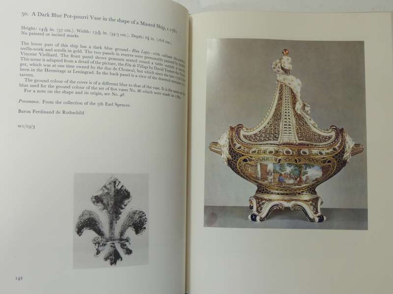 The James A. De Rothschild Collection At Waddesdon Manor: Sevres Porcelain - Svend Eriksen