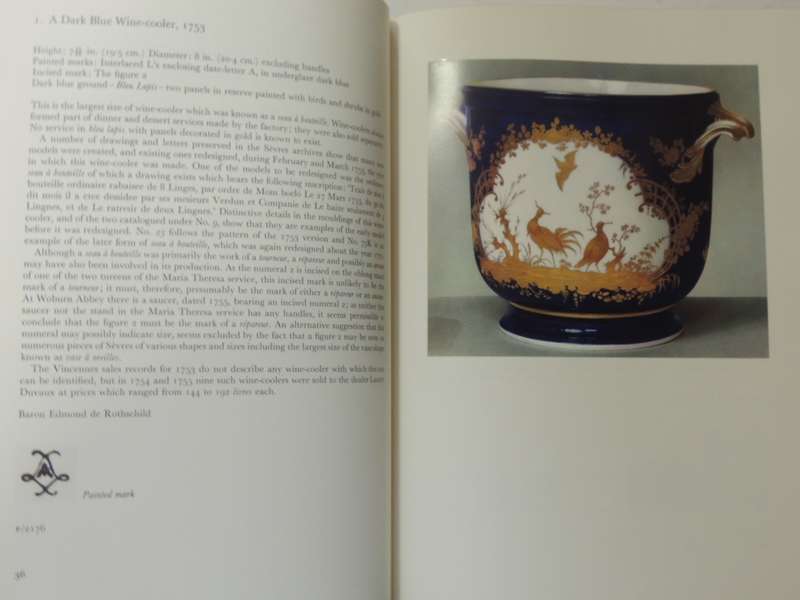 The James A. De Rothschild Collection At Waddesdon Manor: Sevres Porcelain - Svend Eriksen