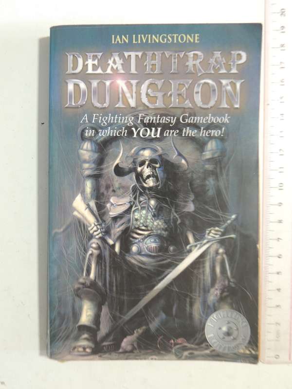 Deathtrap Dungeon: Fighting Fantasy Vol 3 - Ian Livingstone   AS IS