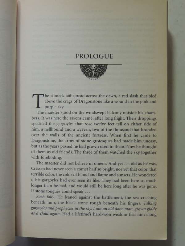 A Clash of Kings Book 2 of A Song of Ice and Fire - George RR Martin