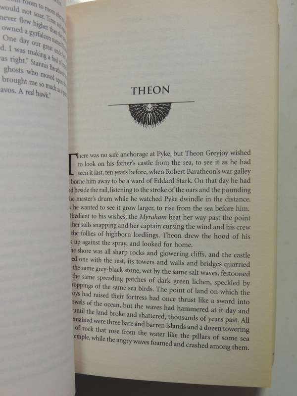 A Clash of Kings Book 2 of A Song of Ice and Fire - George RR Martin