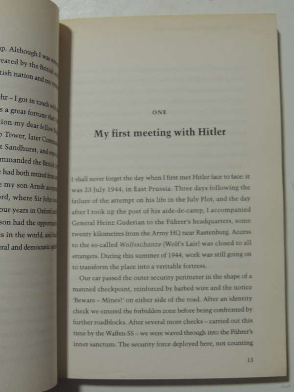 In The Bunker With Hitler: The Last Witness Speaks - Bernd Freytag Von Loringhoven