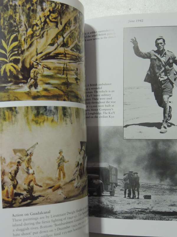 The Second World War In Photographs: 1942 On The Offensive - John Christopher & Campbell McCutcheon