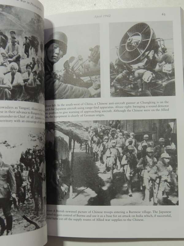 The Second World War In Photographs: 1942 On The Offensive - John Christopher & Campbell McCutcheon