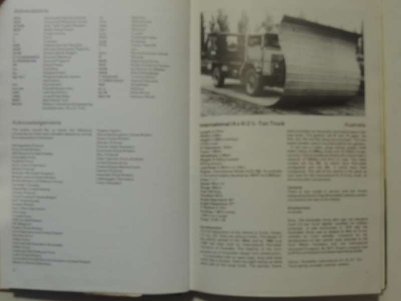 Military Vehicles Of The World - Christopher F. Foss    1st Edition 1976