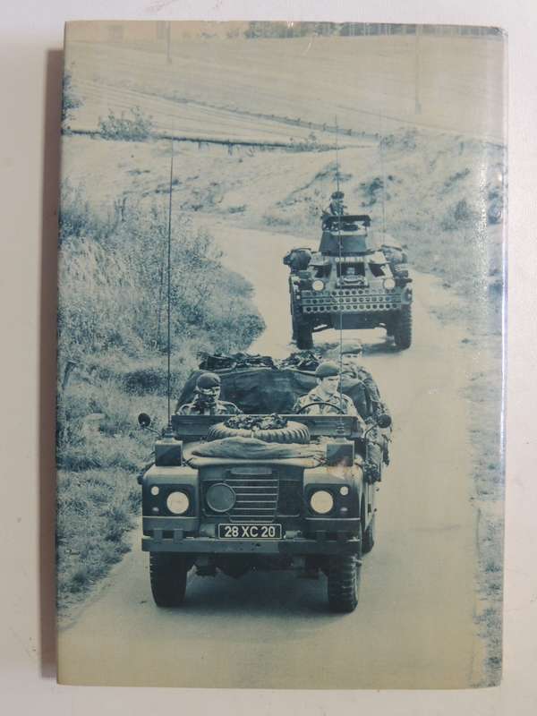 Military Vehicles Of The World - Christopher F. Foss      2nd Edition 1978