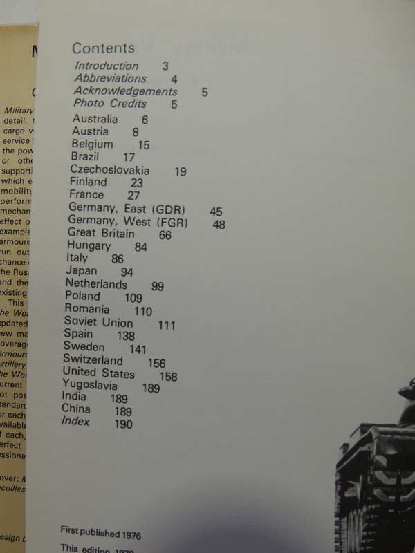 Military Vehicles Of The World - Christopher F. Foss      2nd Edition 1978