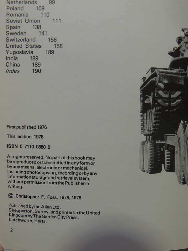 Military Vehicles Of The World - Christopher F. Foss      2nd Edition 1978