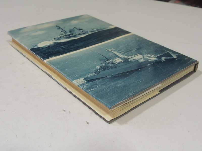 Warships Of The World: Escort Vessels  - Bernard Ireland