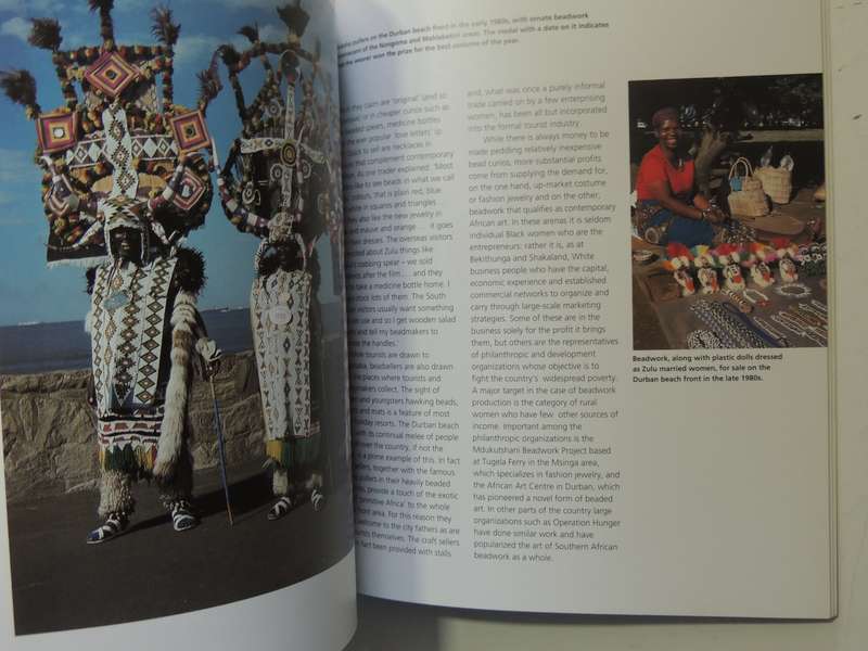 Speaking With Beads: Zulu Arts From Southern Africa- Jean Morris, Eleanor Preston-Whyte