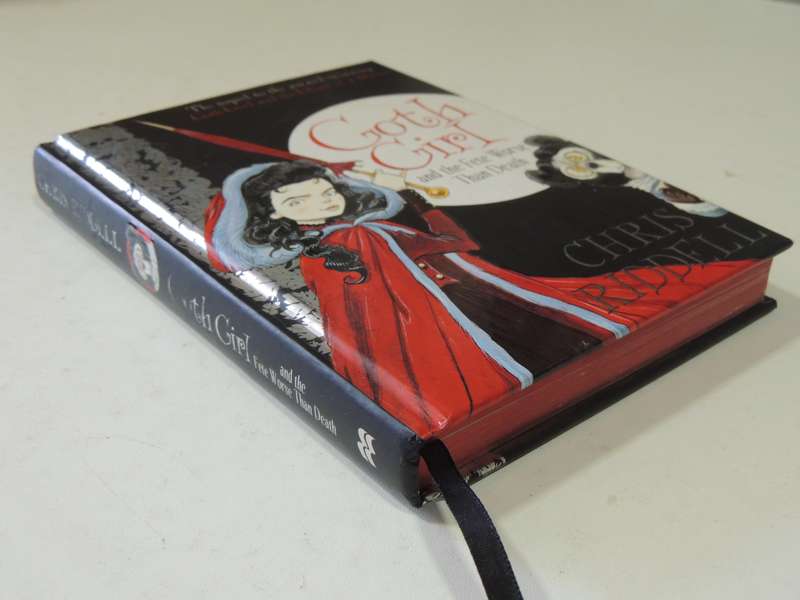 Goth Girl and the Fete Worse Than Death - Chris Riddell