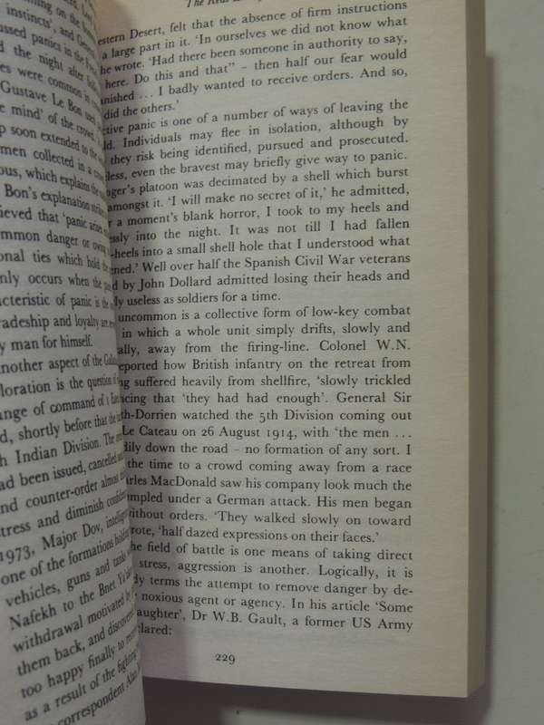 Acts Of War: The Behaviour Of Men In Battle - Richard Holmes