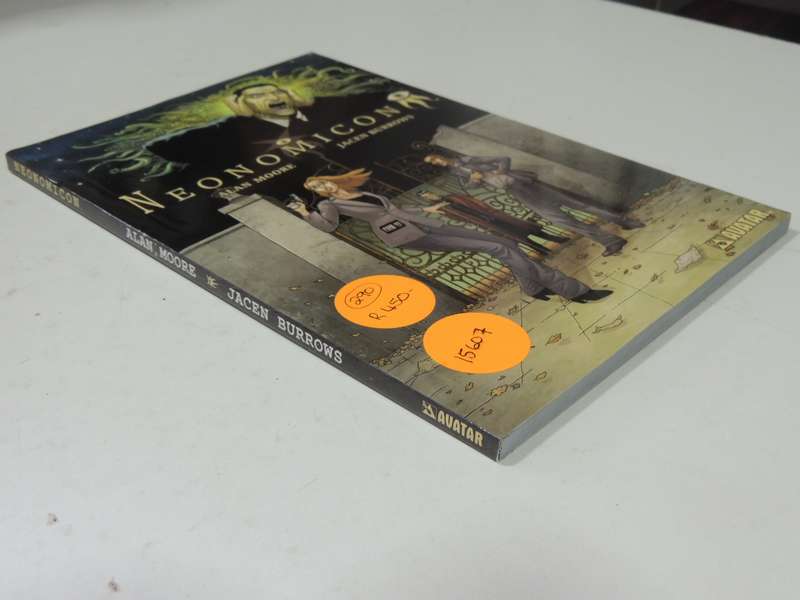 Neonomicon - Alan Moore & Jacen Burrows