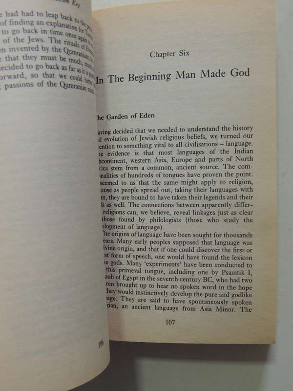 The Hiram Key: Pharaohs, Freemasons & The Discovery Of The Secret Scrolls Of Jesus - Christopher K
