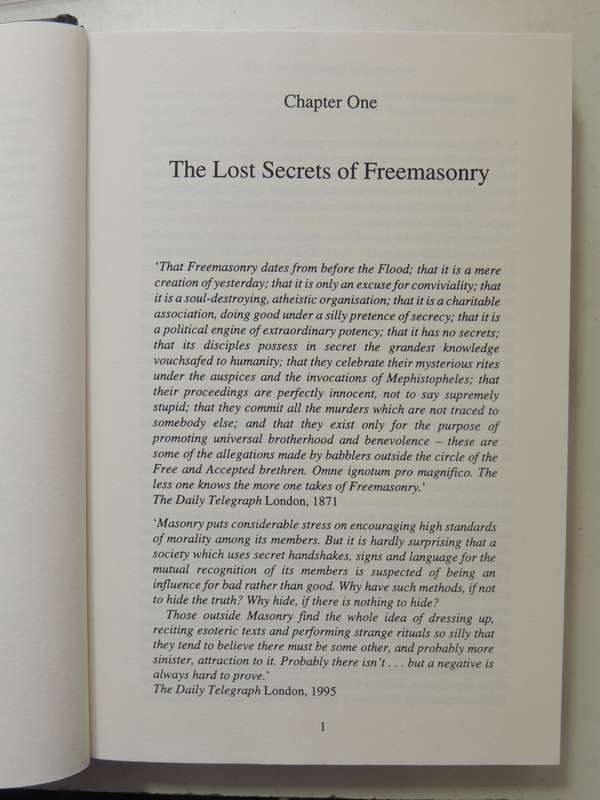 The Hiram Key: Pharaohs, Freemasons & Discovery Of Secret Scrolls Of JesusChristopher Knight, R L