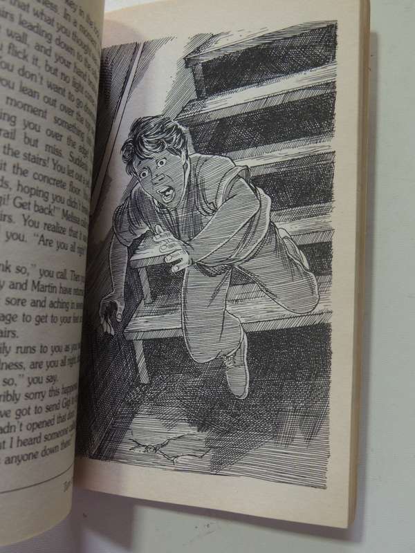 Horror House: Choose Your Own Adventure 140 - Edward Packard