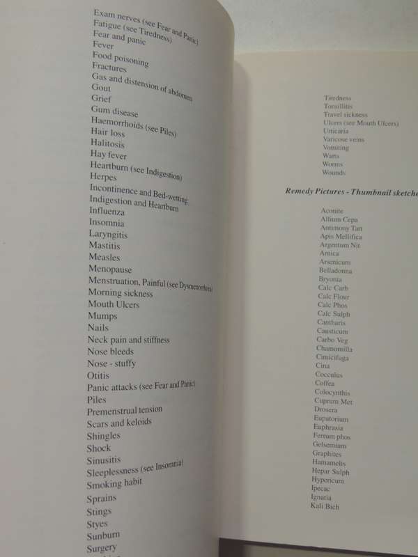 The Homoeopathic Family Guide:Classical Homoepathic Remedies For Common Ailments - Dr Berkeley Digby