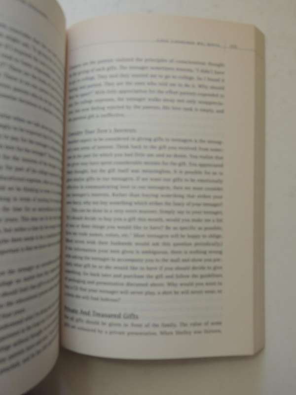 The Five Love Languages Of Your Family 2 in 1 Volume - Gary Chapman