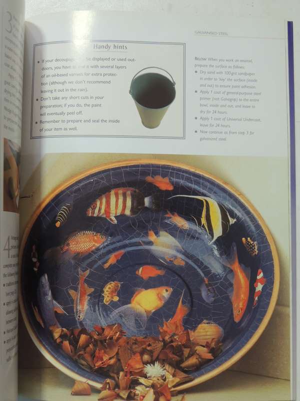 Decoupage: A Practical Step-By-StepGuide - Tracy Boomer & Deborah Morbin